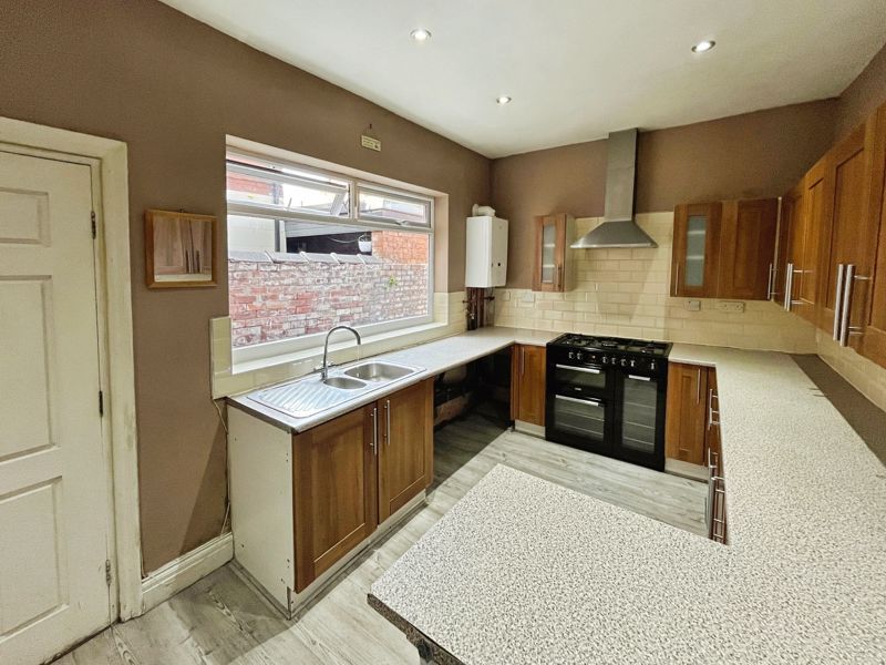 Property photo 3 of 13 Kitchen