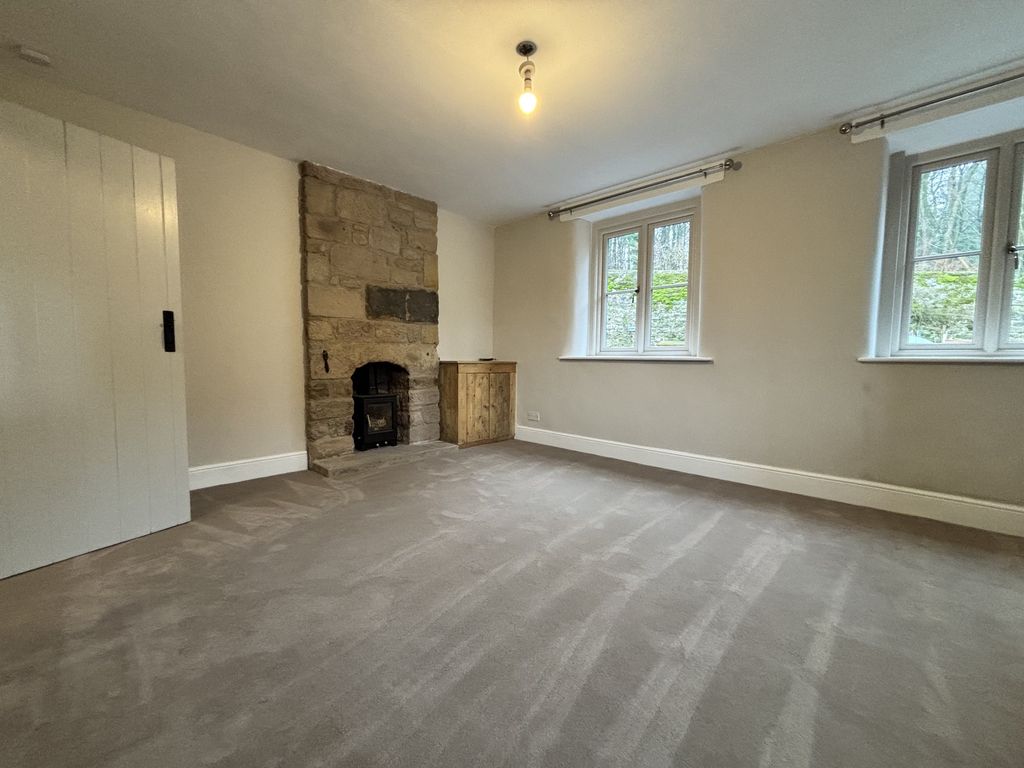 Property photo 2 of 9 Sitting Room