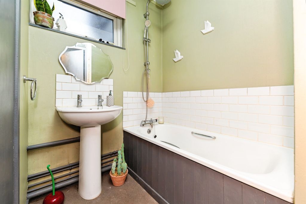 Additional image 12 of 1 bed flat for saleDunlin, Letchworth Garden City SG6