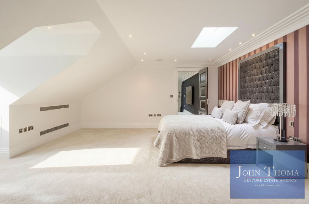 Additional image 9 of 6 bed detached house for saleSylvan Avenue, Emerson Park RM11