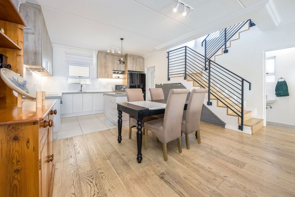 Property photo 3 of 28 Dbv1709646