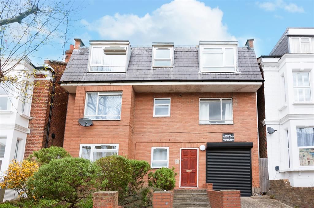 Property photo 1 of 6