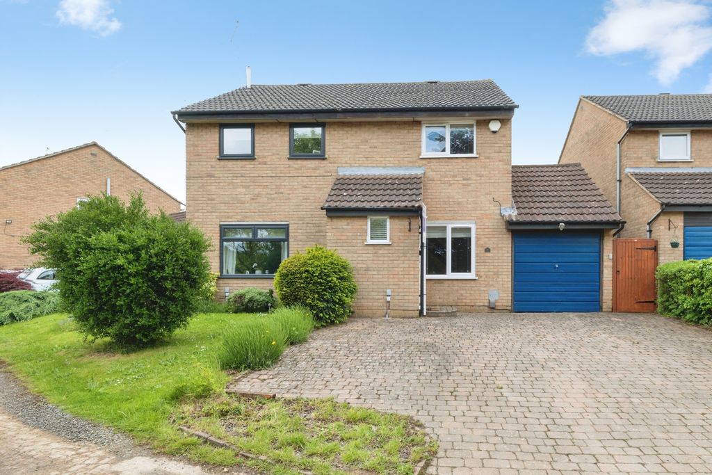 Property photo 2 of 19