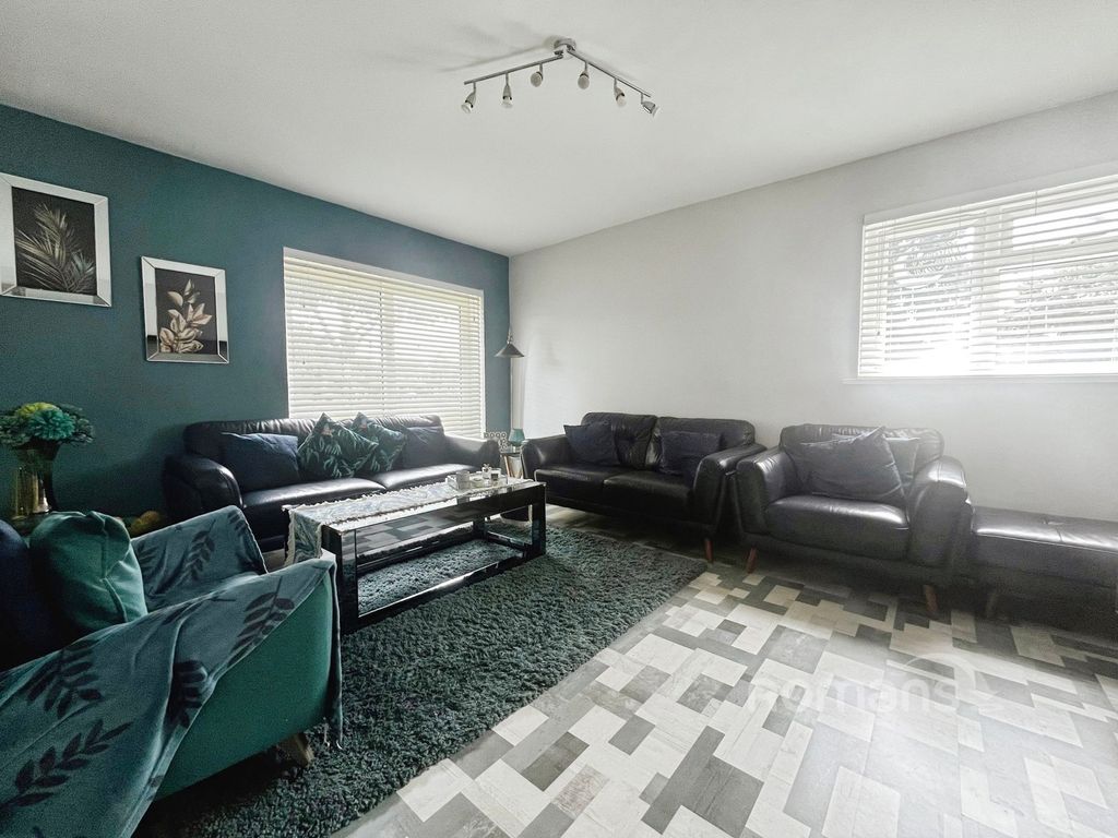 Property photo 2 of 13 Pbox-Img.Jpg