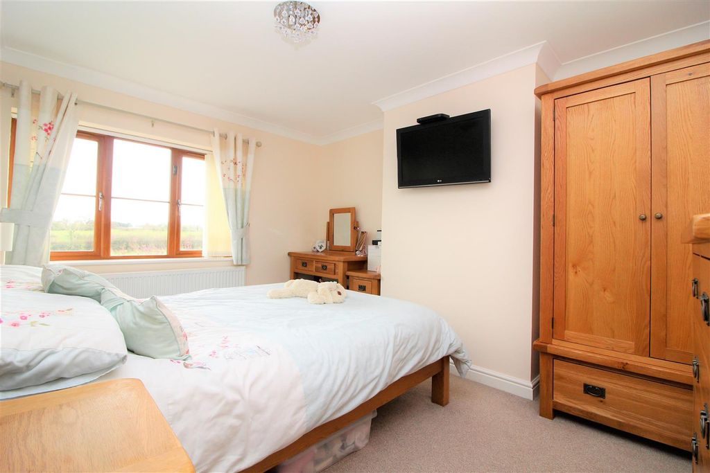 Additional image 8 of 3 bed semi-detached house to rentGrange Road, Penley, Wrexham LL13