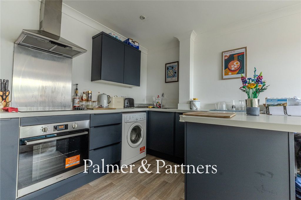 Property photo 2 of 14 Picture No. 03