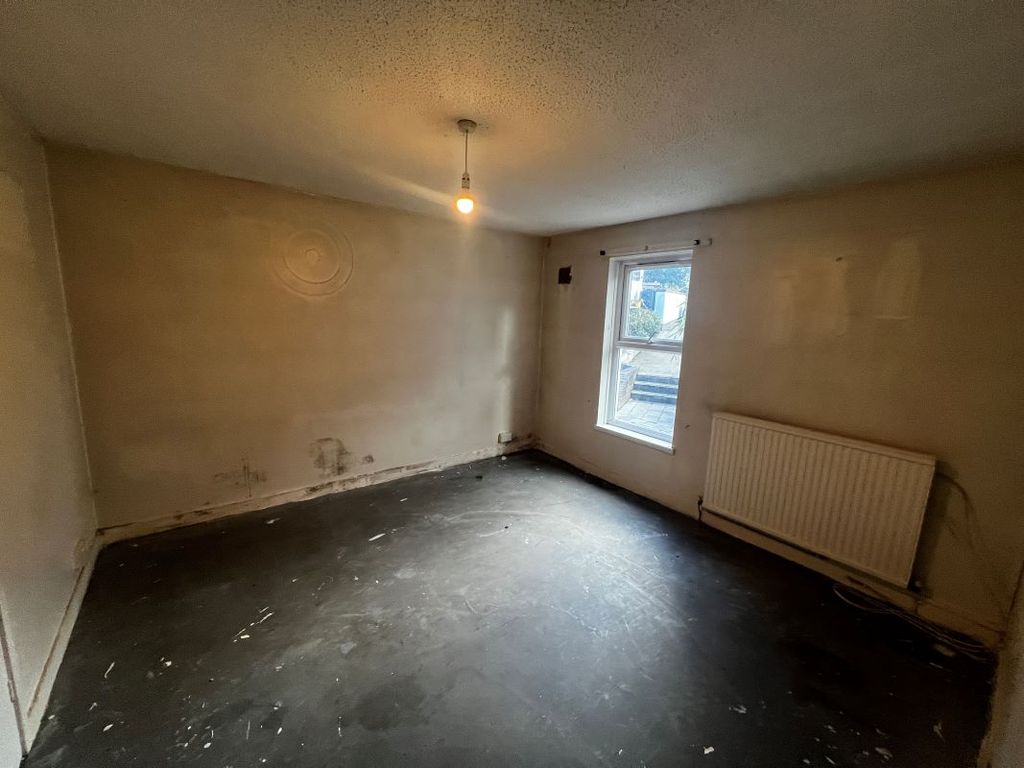 Property photo 2 of 10 Image 2