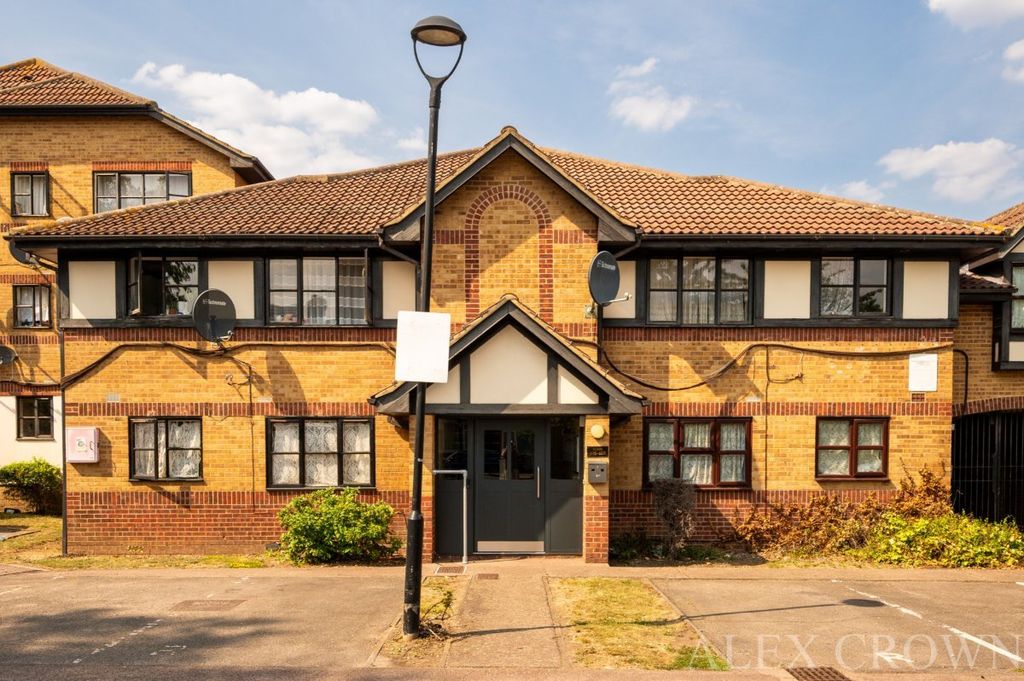 Property photo 1 of 10