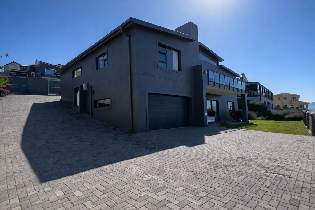 Property photo 1 of 46