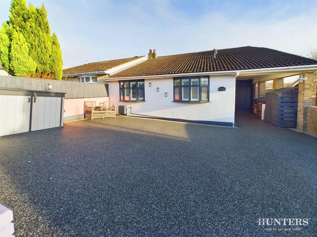 Property photo 1 of 34 Cam03792G0-Pr0177-Still042.Jpg
