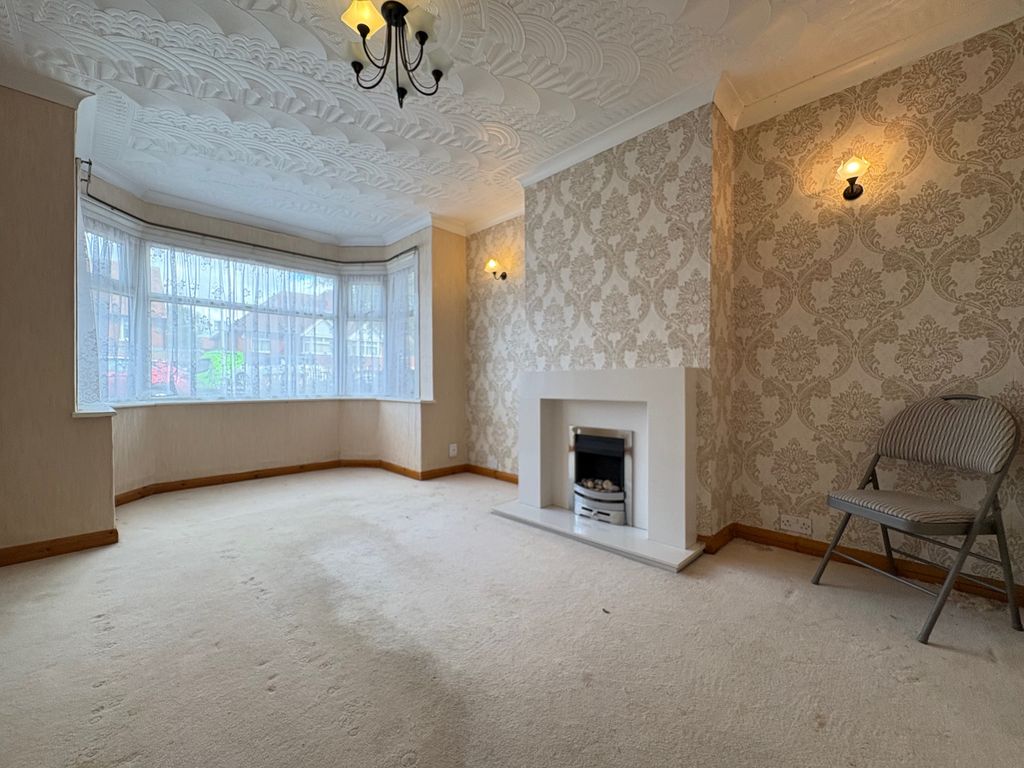 Property photo 3 of 13 Image