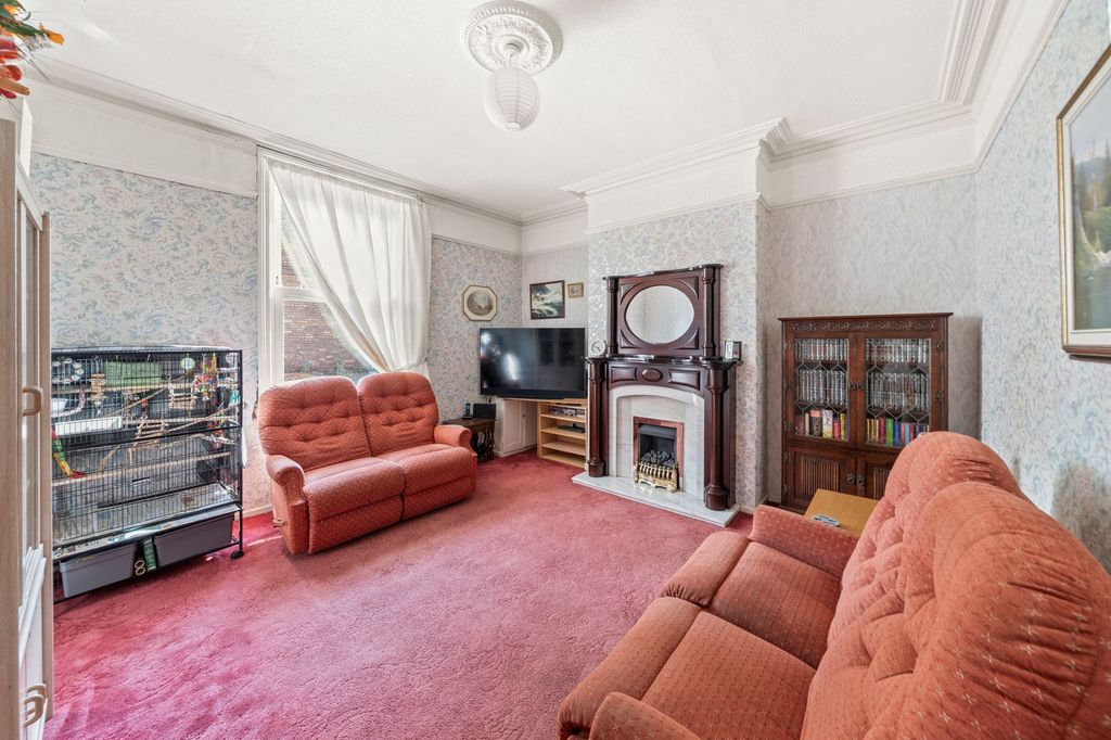 Property photo 2 of 16