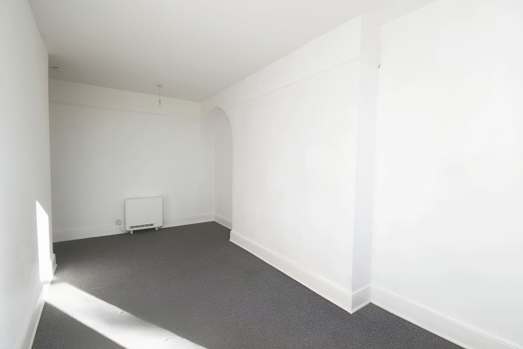 Property photo 3 of 7 7Bb2Cf77-Fileacce...