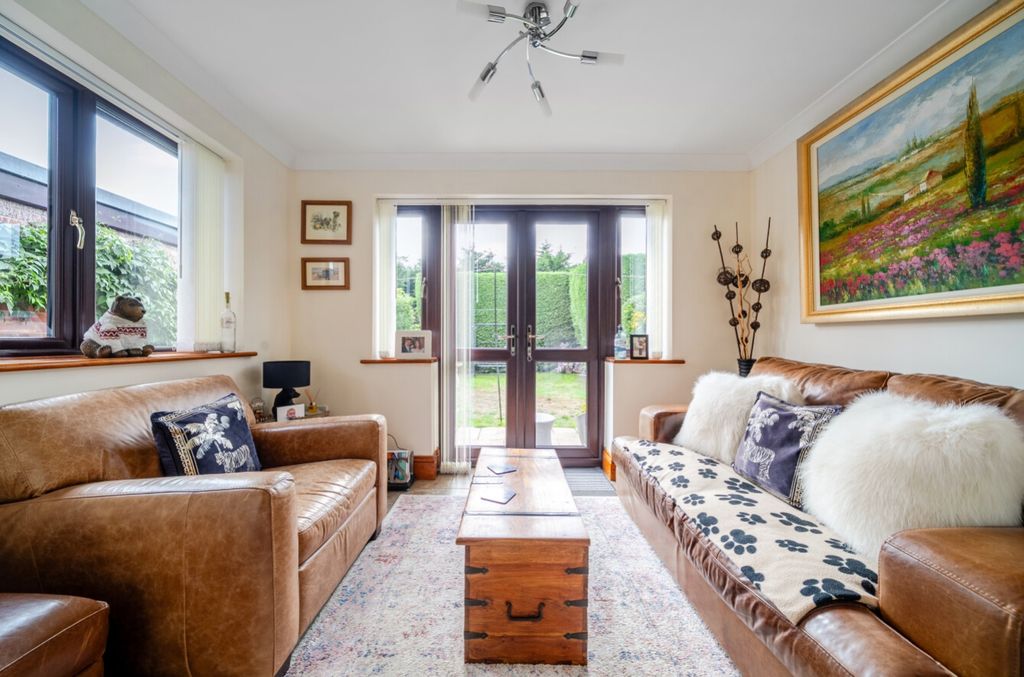 Property photo 3 of 28 1523174-15-1A0Aab4Deb8c7