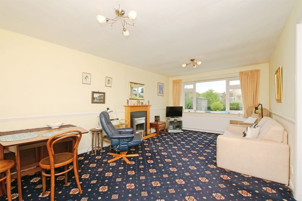 Property photo 3 of 17