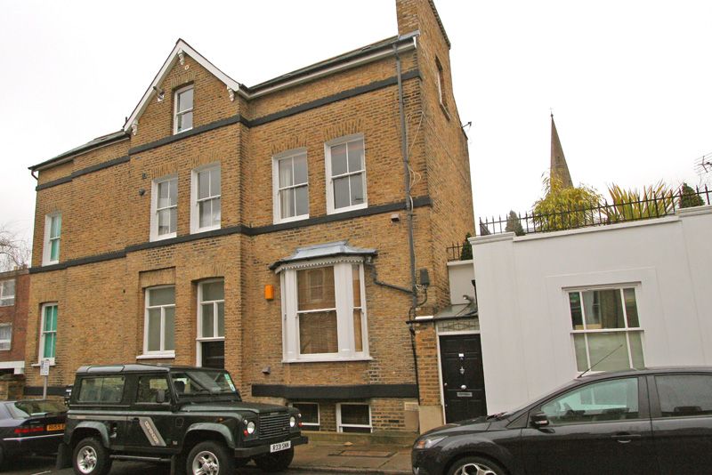 Property photo 1 of 12