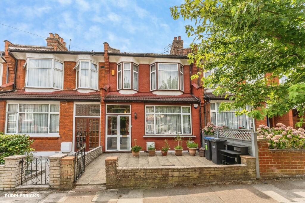 Property photo 1 of 18