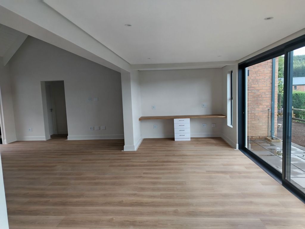 Property photo 3 of 11 1Pm1718566