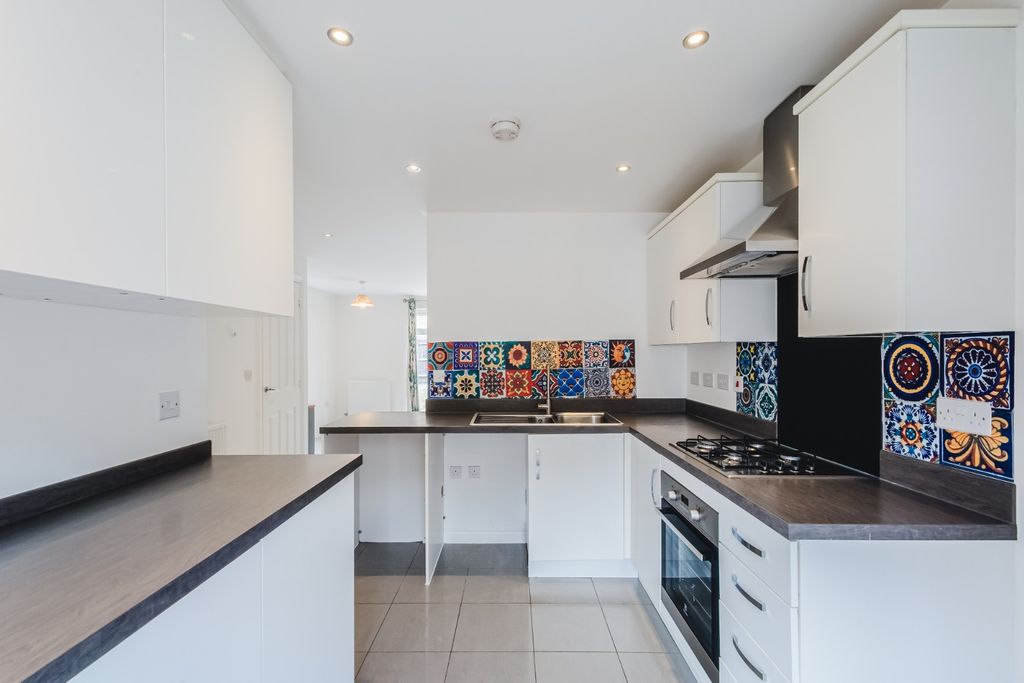 Property photo 3 of 26 3888635