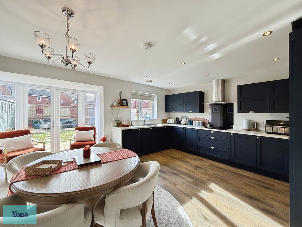 Property photo 2 of 22 1Fe6Dd54--4C81-B3C4-C4F20B89688E-67437-00000F0Be31F28C2