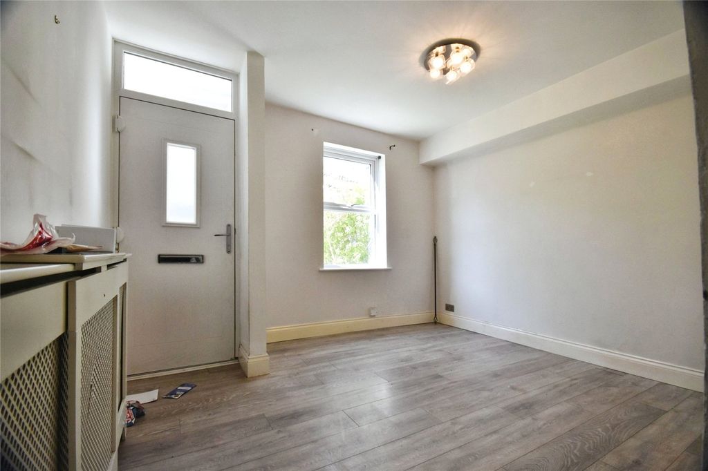 Property photo 2 of 13 Picture No. 05