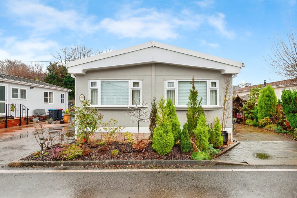 Property photo 1 of 21