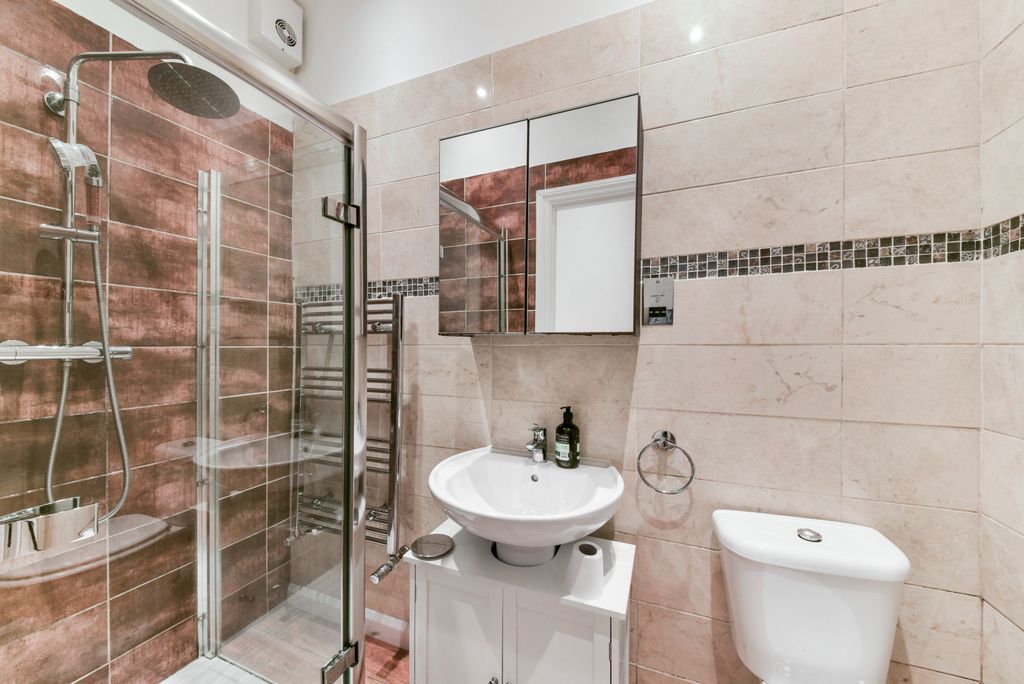 Property photo 3 of 9 Image