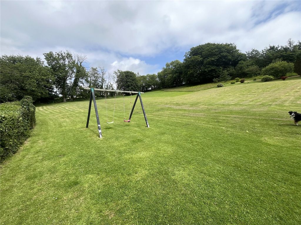 Property photo 2 of 25 Picture No. 22