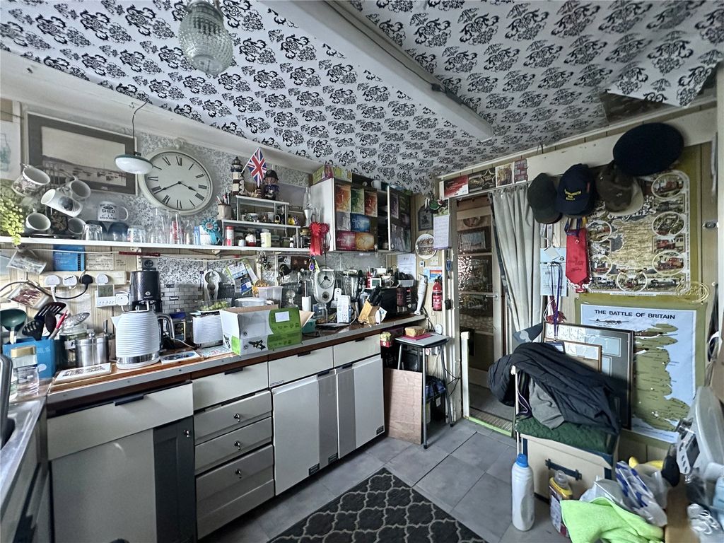 Property photo 2 of 12 Picture No. 04