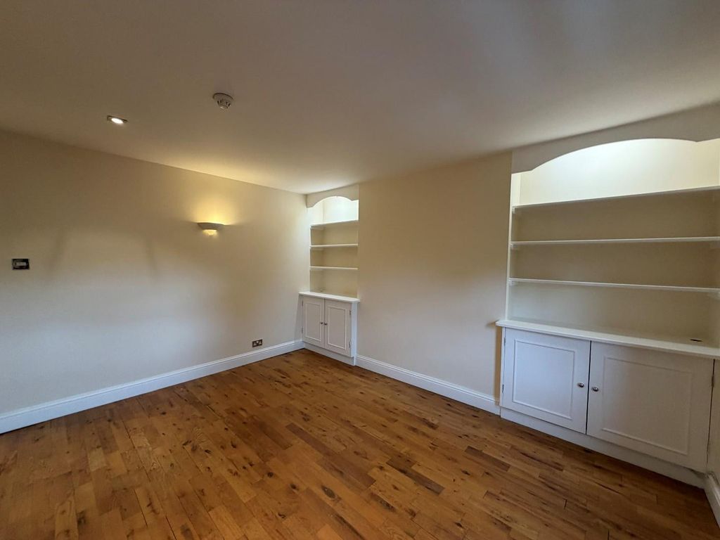 Property photo 2 of 9 Grange Park 9.Jpg