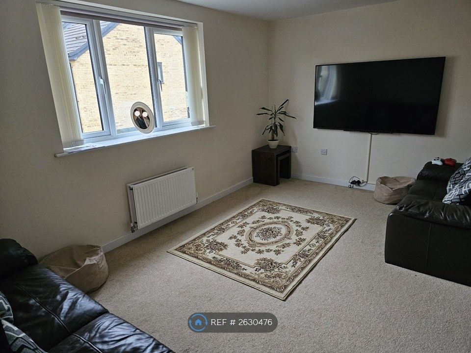 Property photo 2 of 11 Living Room 1