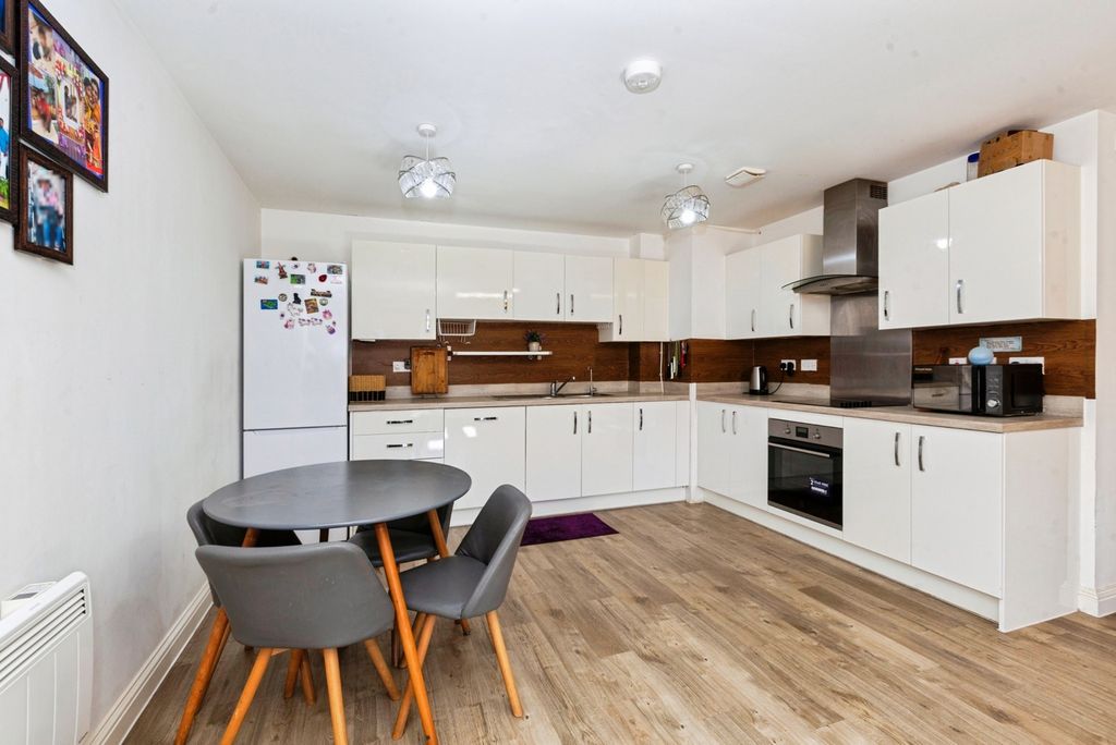 Property photo 2 of 20 Picture 2