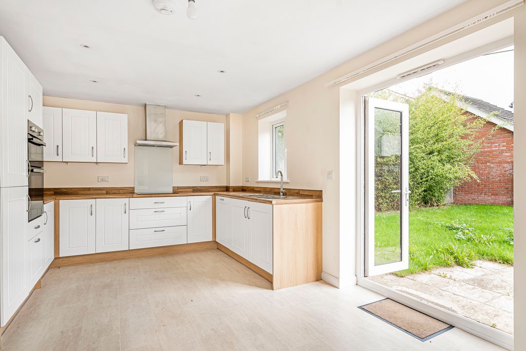 Property photo 3 of 21 7_63742