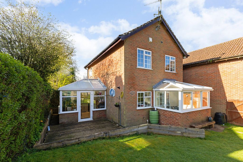 Property photo 3 of 8 3