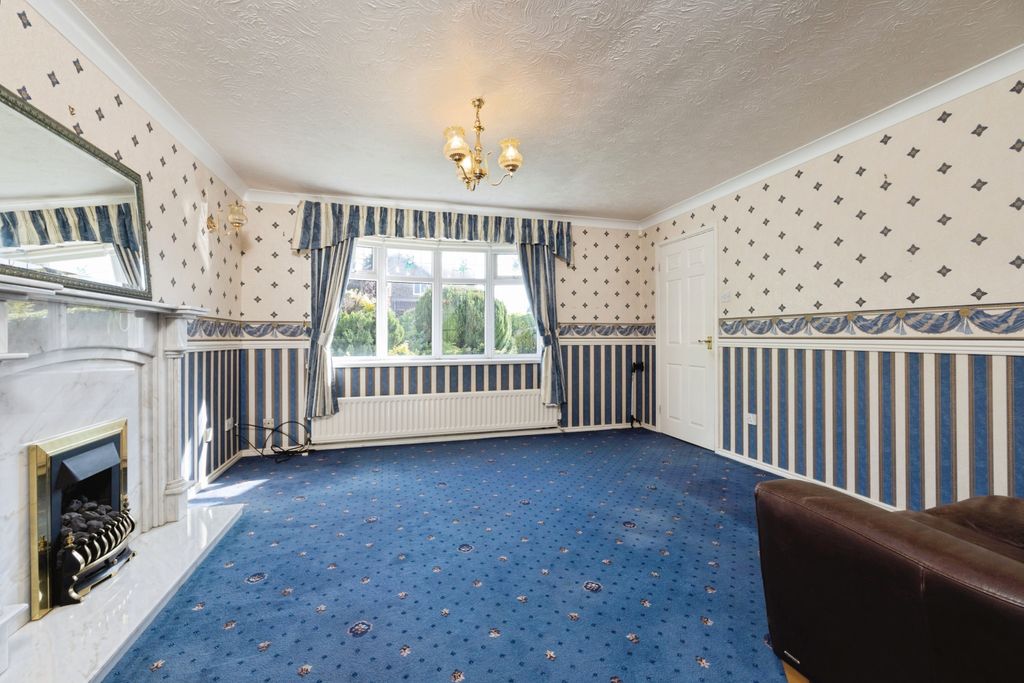 Property photo 3 of 13 1Y8A0072