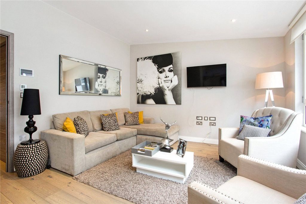 Property photo 3 of 12 Reception Room