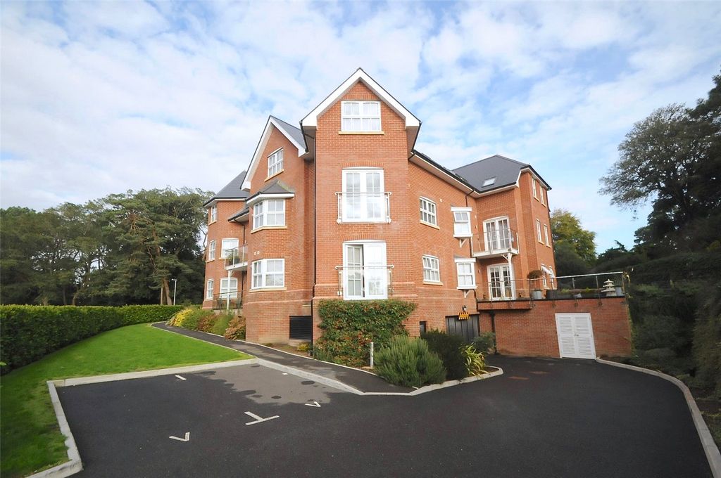 Property photo 1 of 18 Inverclyde House