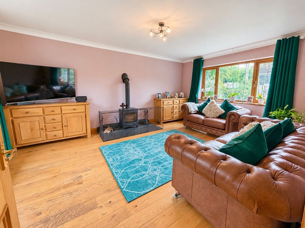 Property photo 2 of 29