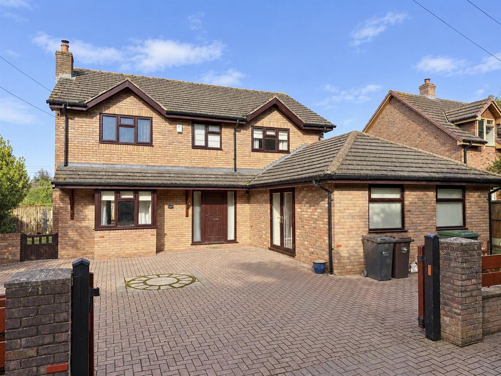 Property photo 1 of 27