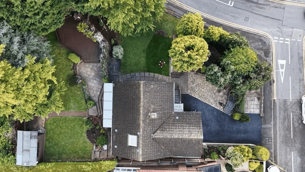 Property photo 2 of 45