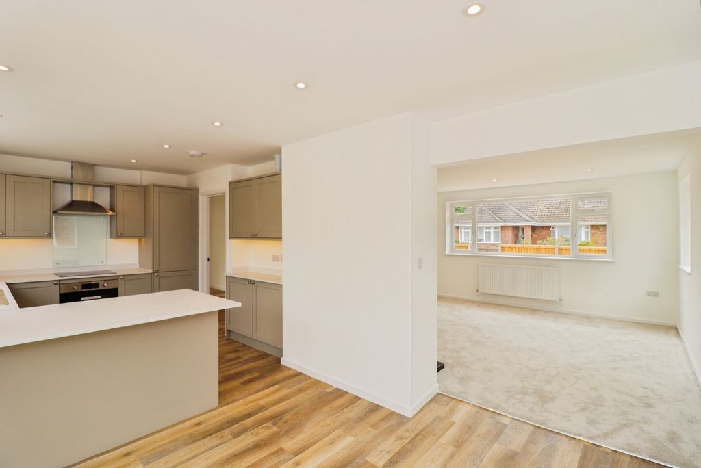 Property photo 2 of 22 Pbox-Img.Jpg