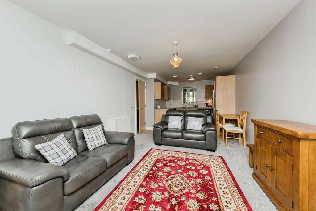 Property photo 3 of 16 Photo