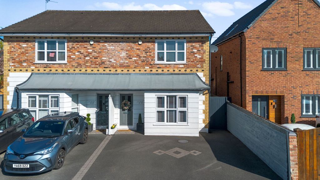Property photo 1 of 18