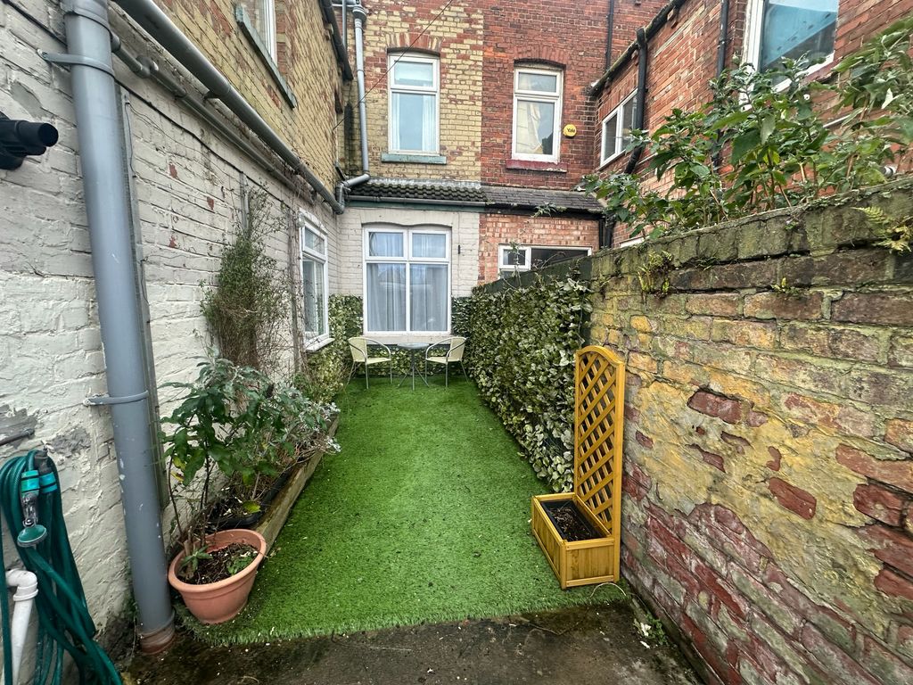 Property photo 2 of 15 09B21B6A-87D1-456F-8F8B-5911A3646506