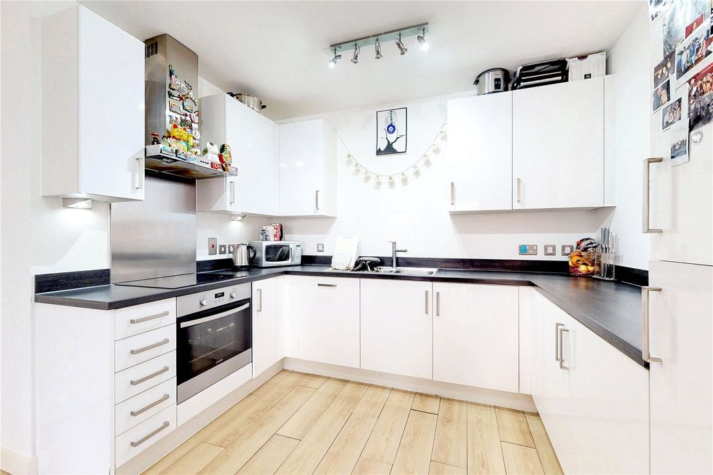 Property photo 3 of 9 Picture No. 04