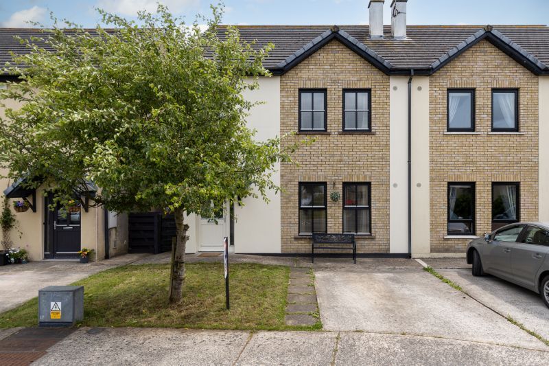 Property photo 2 of 27