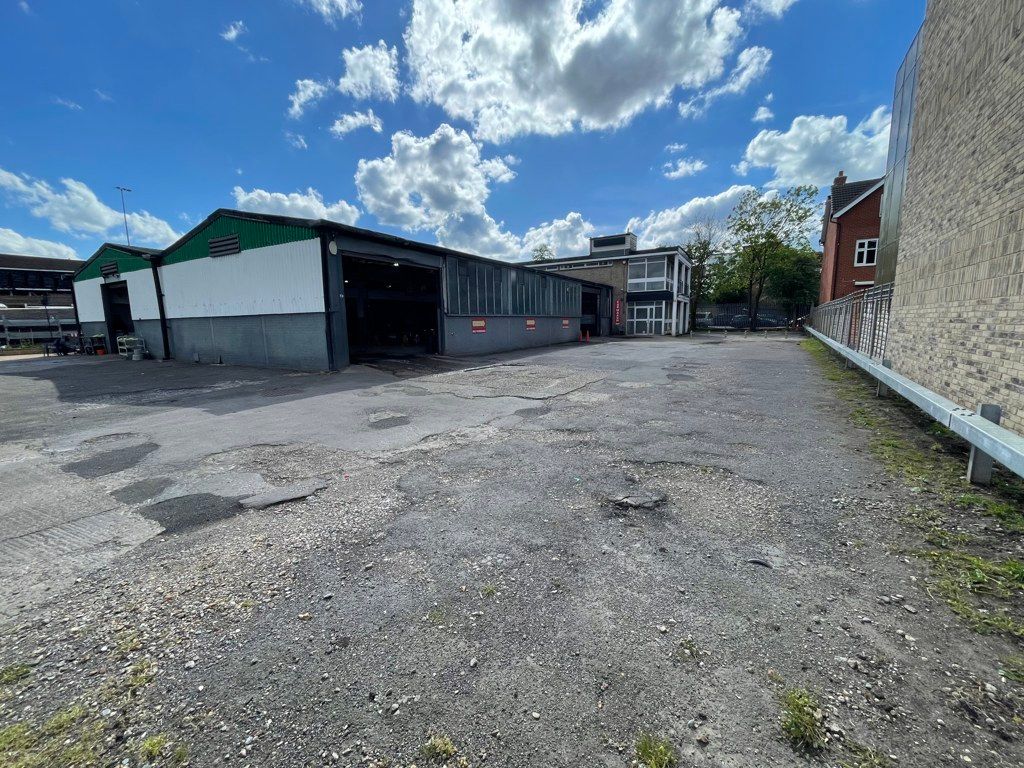 Property photo 2 of 6 Photo 4