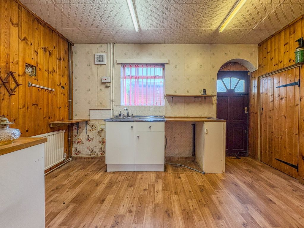 Property photo 3 of 20 4576305