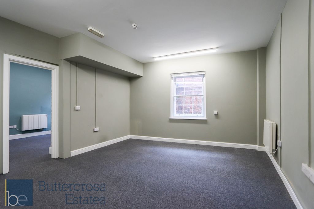 Property photo 1 of 5 Bedroom