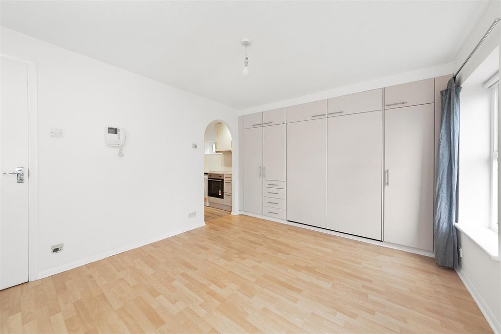 Property photo 3 of 15 Img_1893-1.Jpg